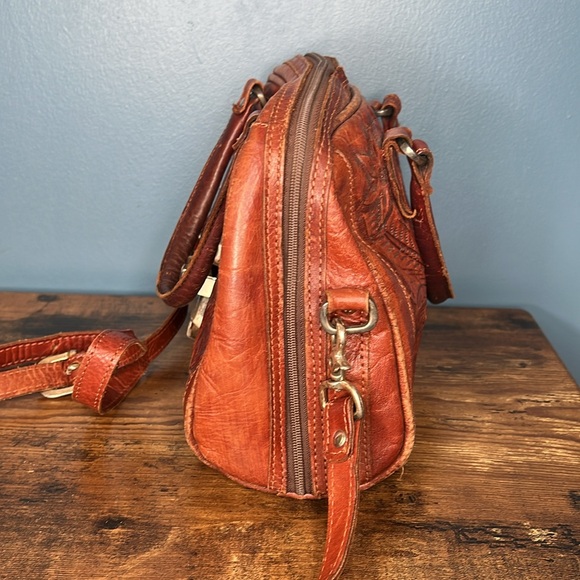 Vintage American West Tooled Leather Boho Hippie Western Doctor Dome Bag - Picture 4 of 9